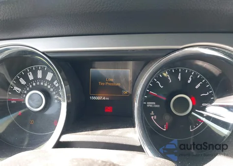 2014 Ford Mustang Gt Premium z USA, uszkodzony, nr VIN 1ZVBP8CF7E5328235